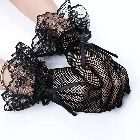 🎃🕸️ Wednesday Adams Style Mesh Evening Outing Gloves - Picture 2 of 5